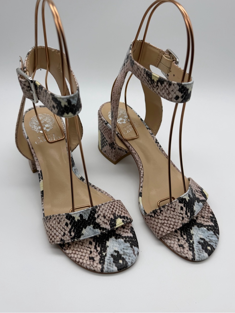 Vince Camuto Gidgena Pink Black Snake Print Block Heel Sandals Size 6.5